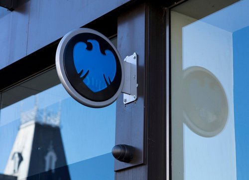 Barclays Is Pitting Blockchains против друг друга (по причине)