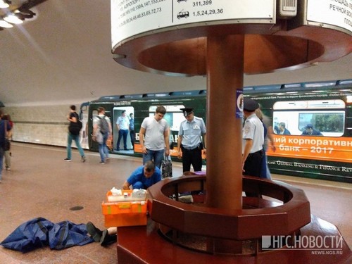 Происшествие случилось на станции метро «Заельцовская»